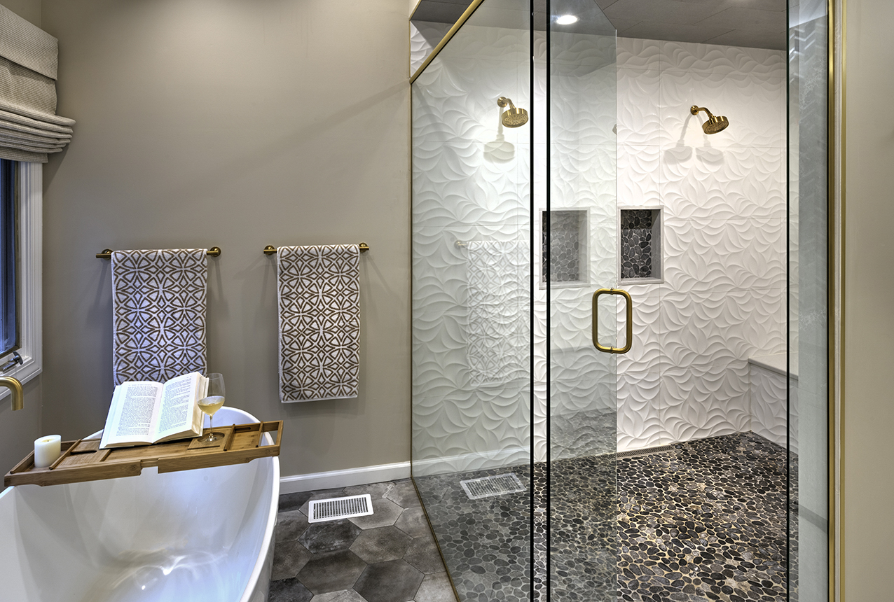 Bold Textural In Abeerden, Primary Bathroom